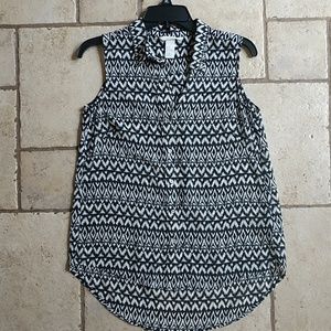 H&M sheer, sleeveless blouse. 4